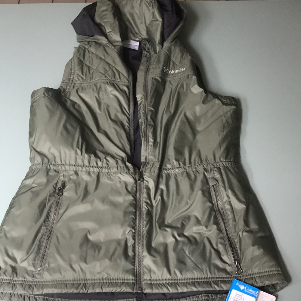 NWT Columbia cedar express ll vest